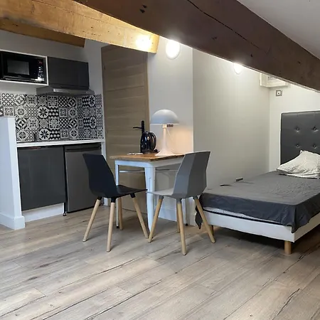 Studio 7 En Coliving 招待所 *